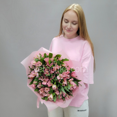 Акция! 15 розовых альстромерий