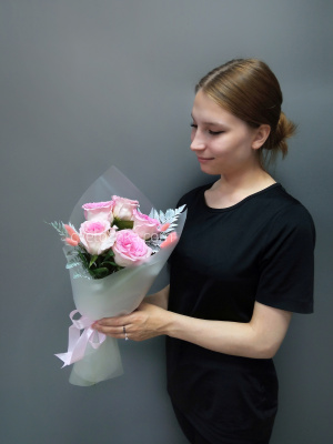 Комплимент из роз